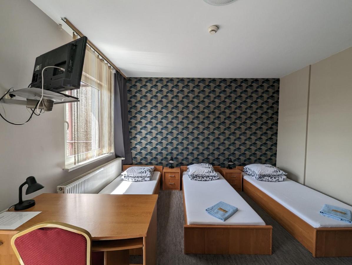 Motel Drabek Тарновськє-Гури Екстер'єр фото