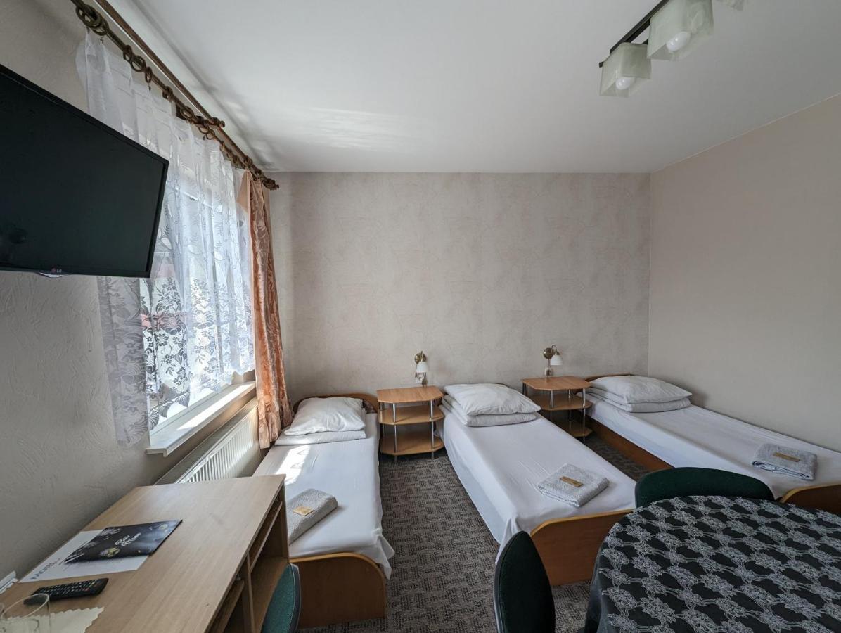 Motel Drabek Тарновськє-Гури Екстер'єр фото