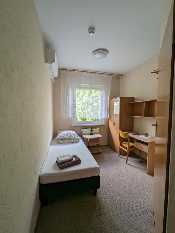 Motel Drabek Тарновськє-Гури Екстер'єр фото