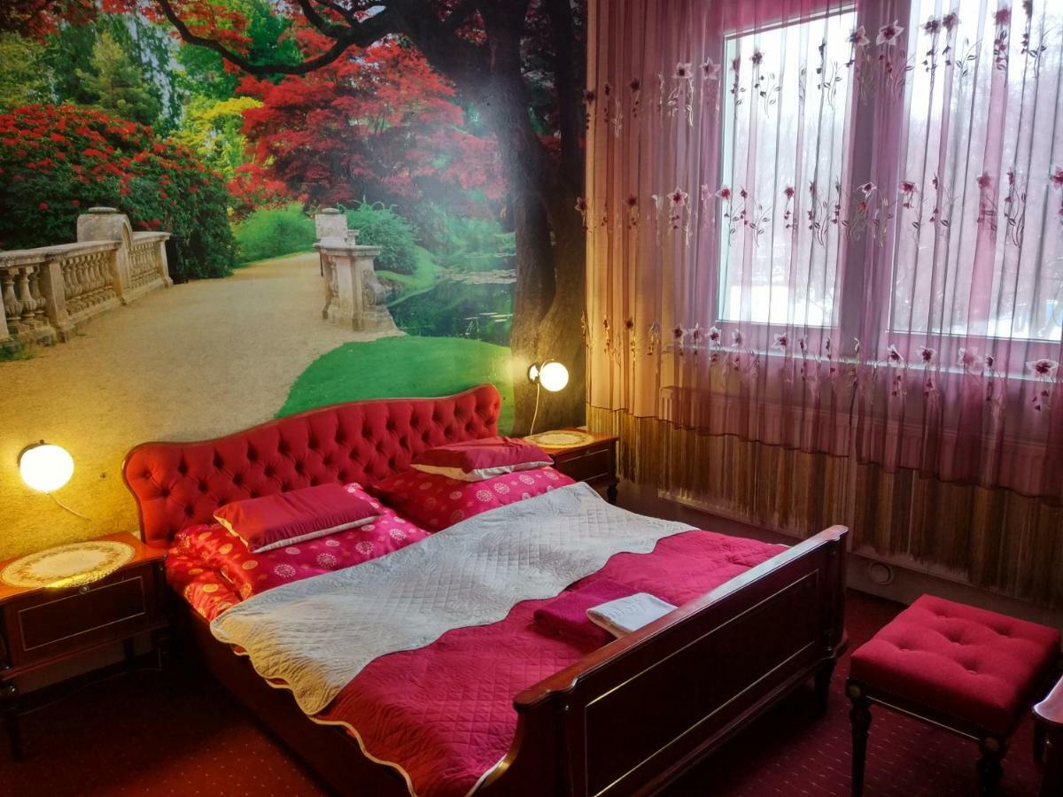 Motel Drabek Тарновськє-Гури Екстер'єр фото